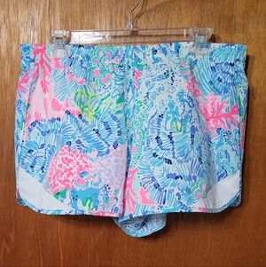 Lilly Pultizer Luxletic Shorts Size Large (0539)
